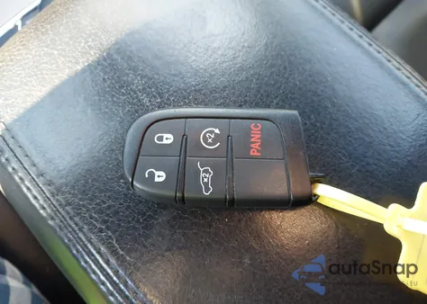 2015 Jeep Grand Cherokee Summit из США, поврежденный, VIN 1C4RJFJM5FC806853